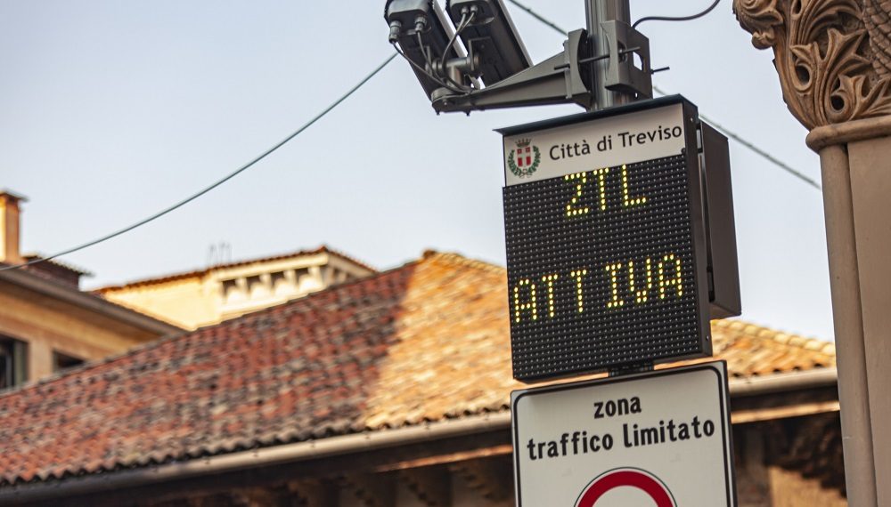 Ztl zone sign in Italy
