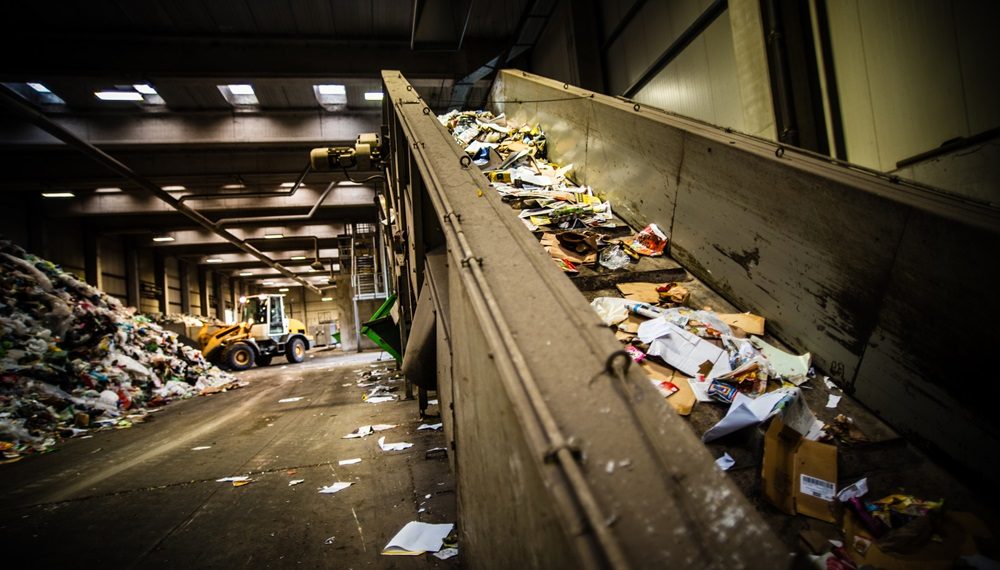 Garbage recycling plant