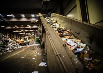 Garbage recycling plant