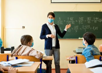 mascherine-chirurgiche-a-scuola